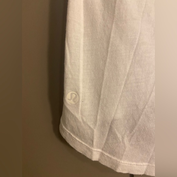 Lululemon Bend & Twist Tank - Picture 5 of 5